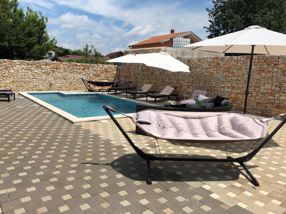 Holiday Home Ivan Перой Экстерьер фото
