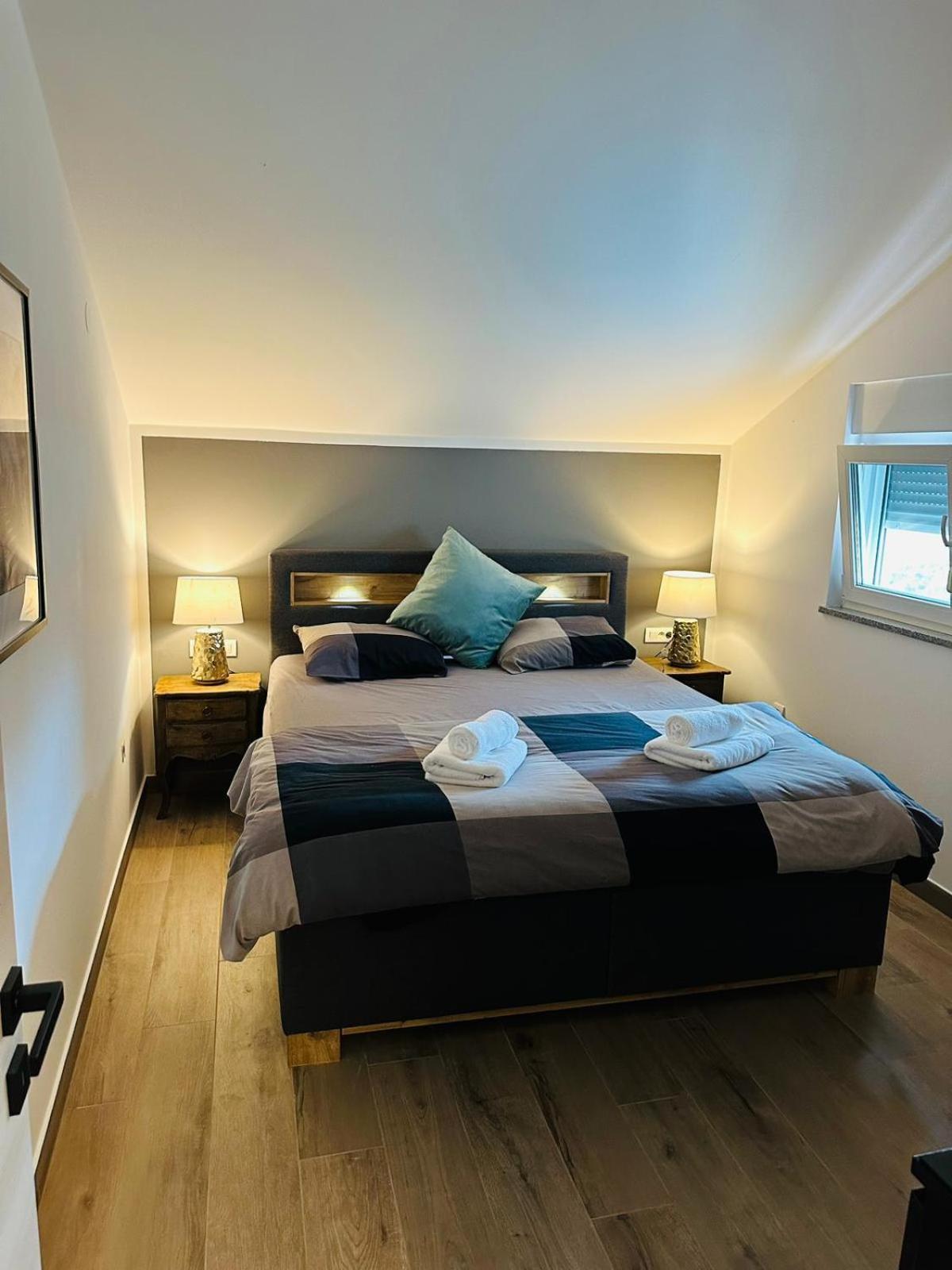 Holiday Home Ivan Перой Экстерьер фото
